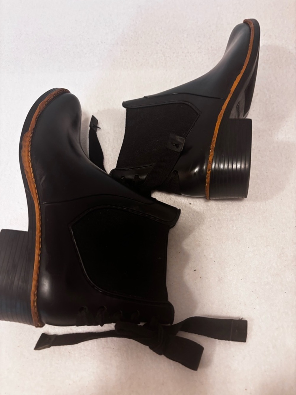 Bernardo Black Chelsea Ankle Boots lace back detail. Size 6 - Picture 6 of 9